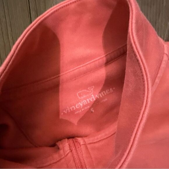 Vineyard Vines Coral Quarter-Zip Pullover Men’s size Small - Picture 3 of 7